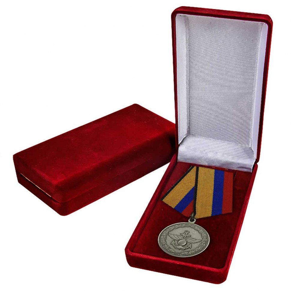 Медаль «За Отличие В Учениях» В Наградном Футляре