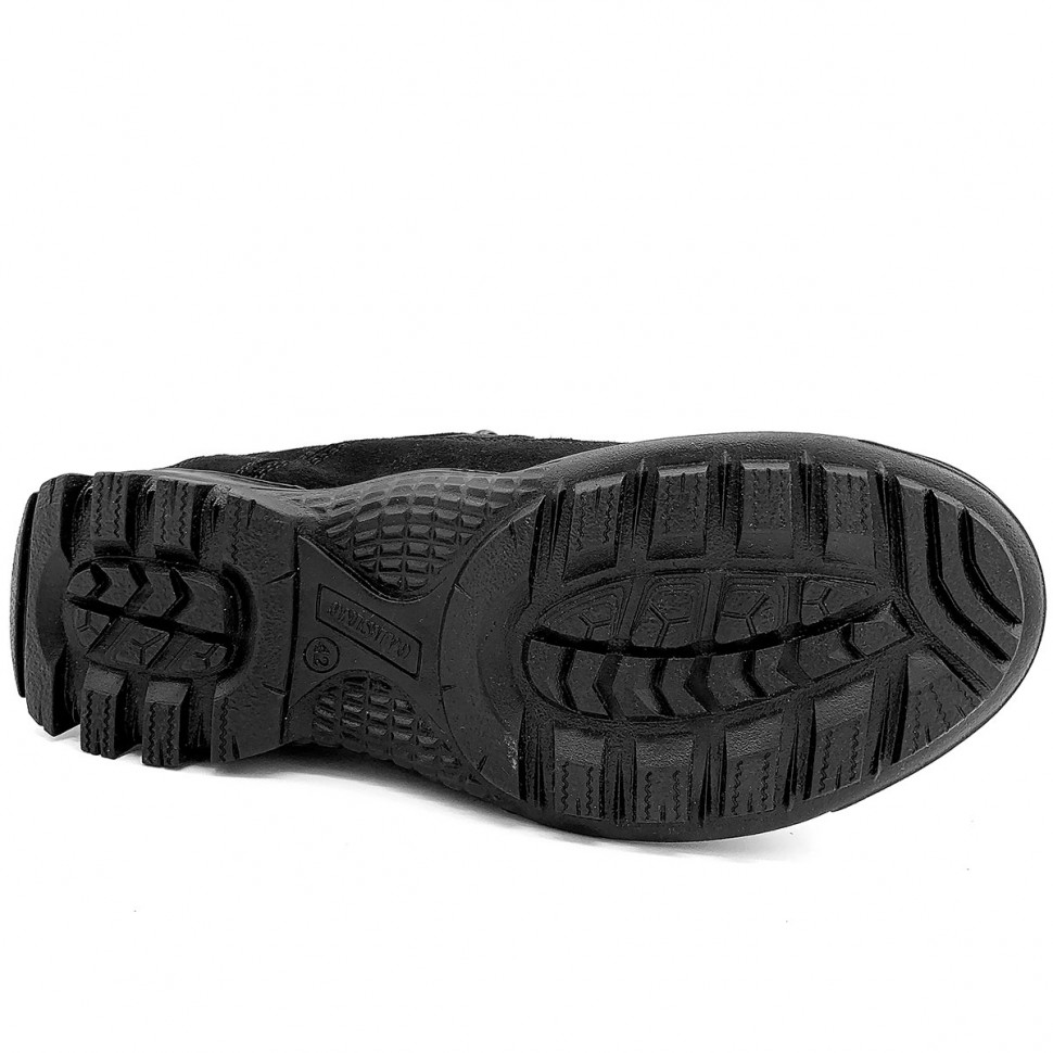 Утепленные кроссовки М.161 «TRAVЕLER» черные